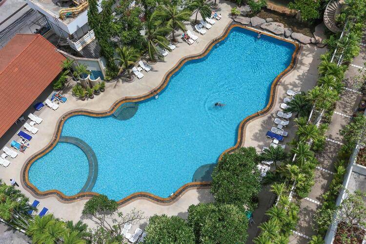 Royal Twins Palace Hotel