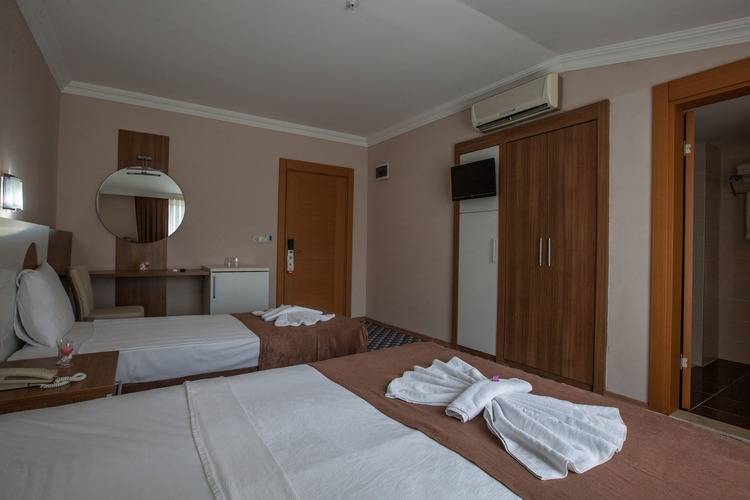 Omorfi Garden Resort (Ex. Beralisa Garden Resort Hotel, Ex.Monna Roza Garden Resort Hotel)