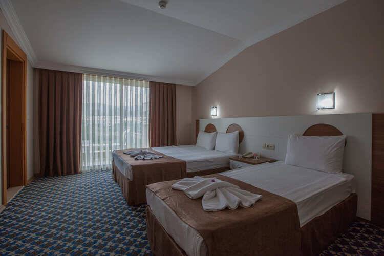 Omorfi Garden Resort (Ex. Beralisa Garden Resort Hotel, Ex.Monna Roza Garden Resort Hotel)