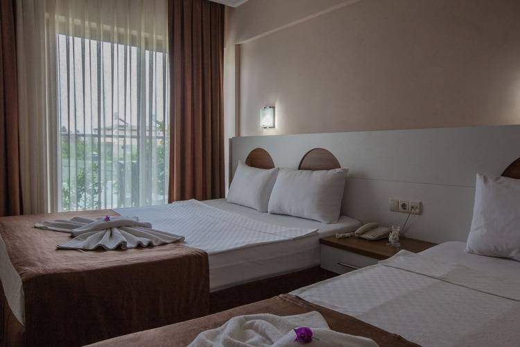 Omorfi Garden Resort (Ex. Beralisa Garden Resort Hotel, Ex.Monna Roza Garden Resort Hotel)