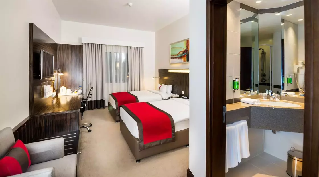 Holiday Inn Express Internet City