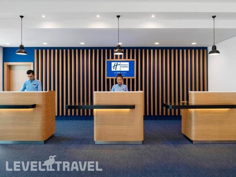 Фотография Holiday Inn Express Dubai Airport