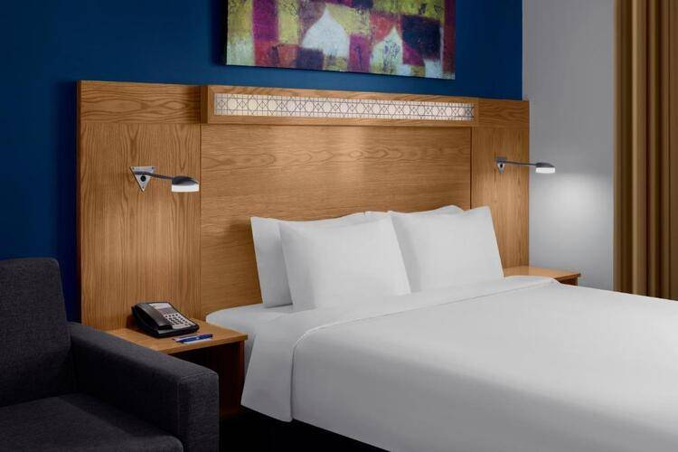 Holiday Inn Express Dubai Airport