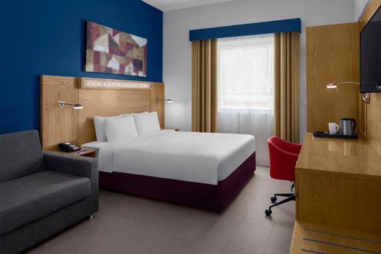 Holiday Inn Express Dubai Airport