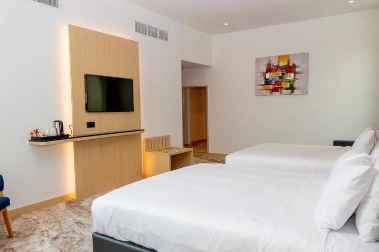 Holiday Inn Express Dubai Airport