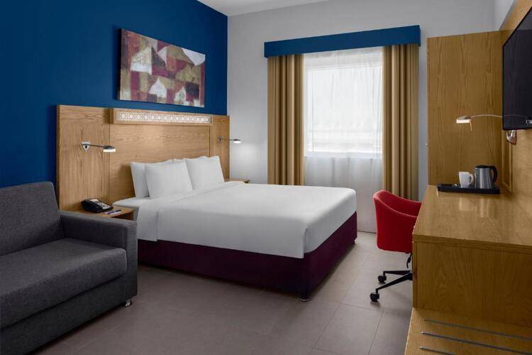 Holiday Inn Express Dubai Airport