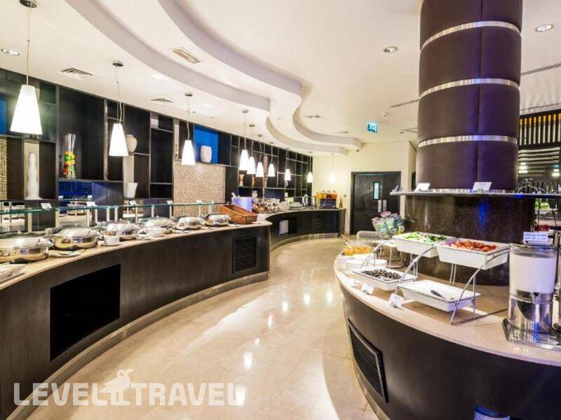 Фотография Holiday Inn Express Dubai Airport