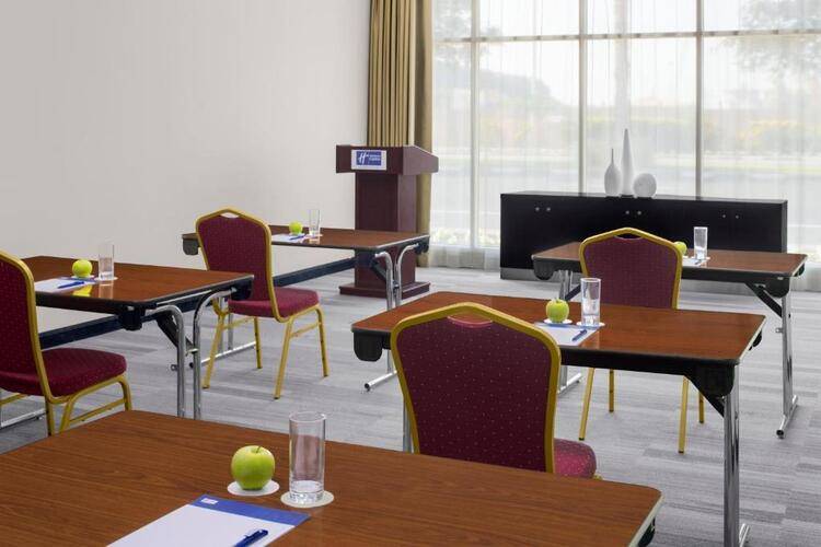 Holiday Inn Express Jumeirah