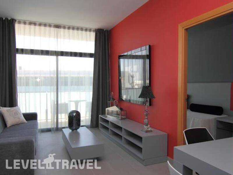 Фотография Four Elements Suites Aparthotel
