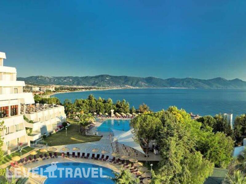 Фотография Blue Vista Hill Hotel