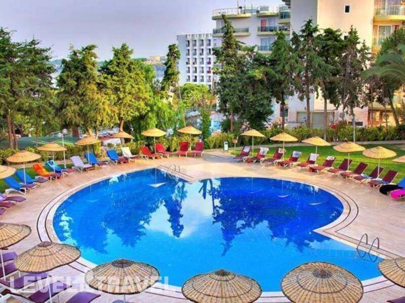 Фотография Blue Vista Hill Hotel