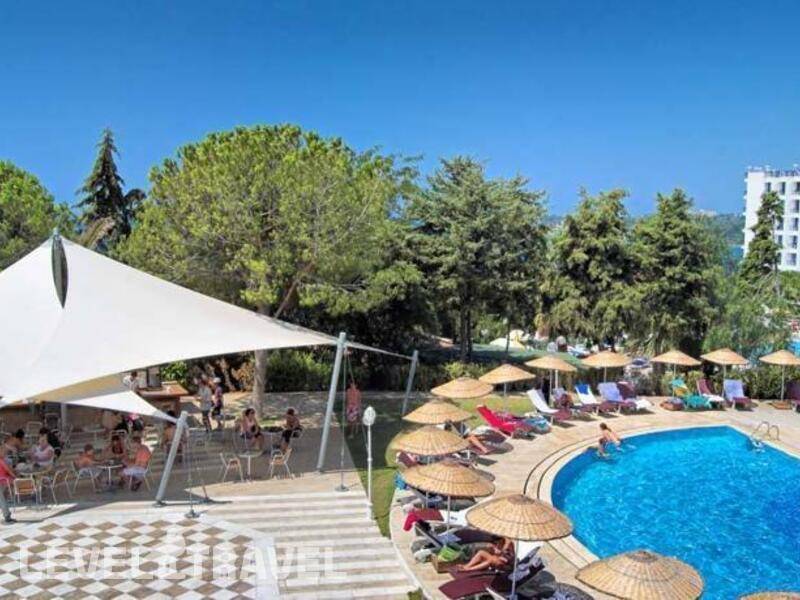 Фотография Blue Vista Hill Hotel