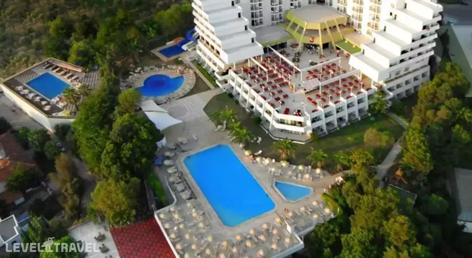 Blue Vista Hill Hotel