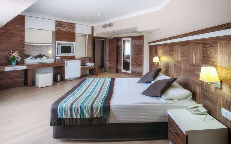 Jura Hotels Kemer Resort (Ex.Royal Towers Hotel Kiris)