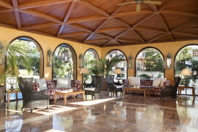Luna Club Hotel
