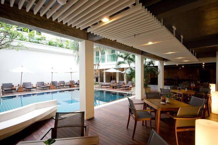 Sunshine Hotel & Residences