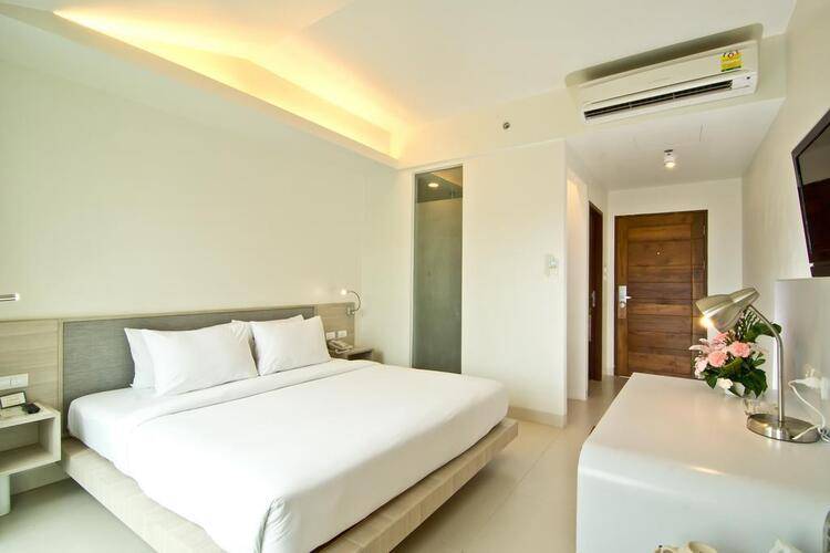 Sunshine Hotel & Residences