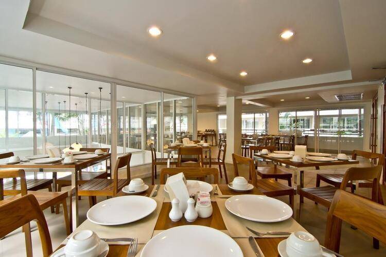 Sunshine Hotel & Residences
