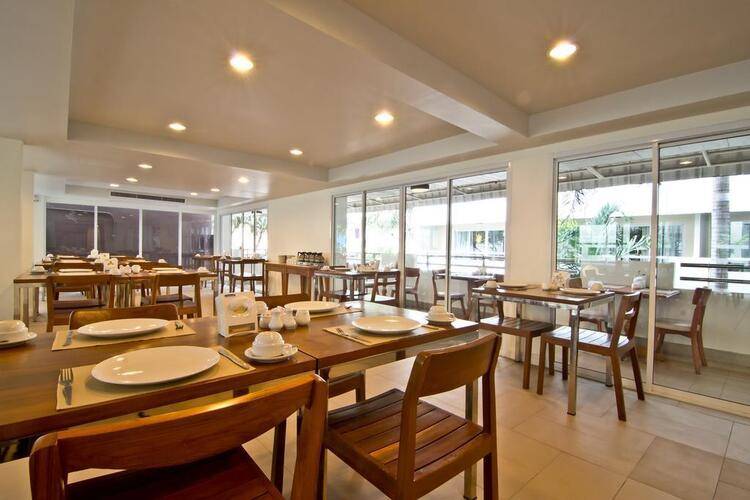 Sunshine Hotel & Residences