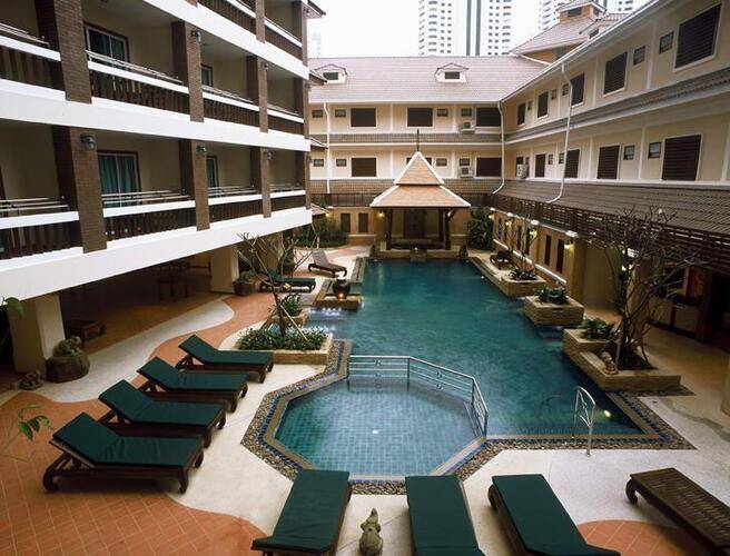 Aiyaree Place Hotel