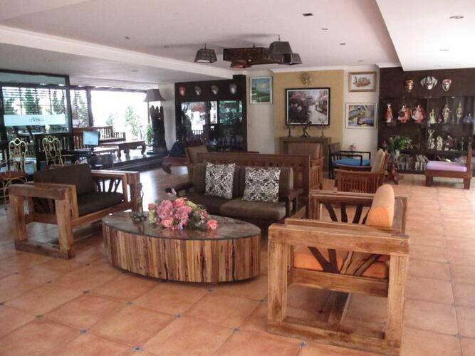 Aiyaree Place Hotel