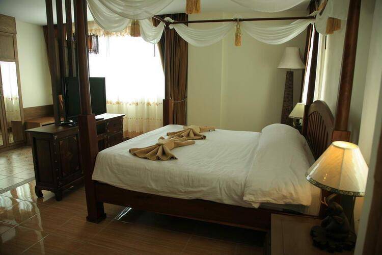 Aiyaree Place Hotel
