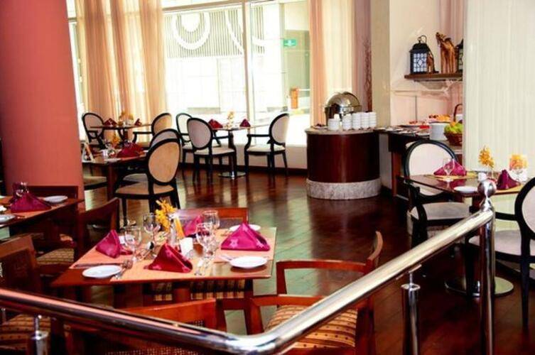 City Seasons Suites Dubai (Ex.Pearl City Suites)