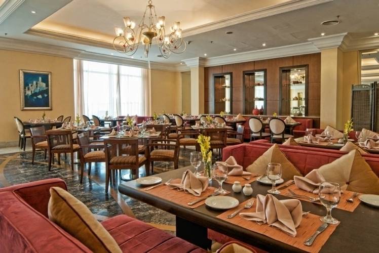 City Seasons Suites Dubai (Ex.Pearl City Suites)