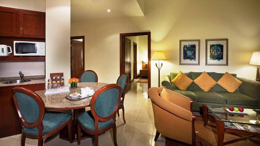City Seasons Suites Dubai (Ex.Pearl City Suites)