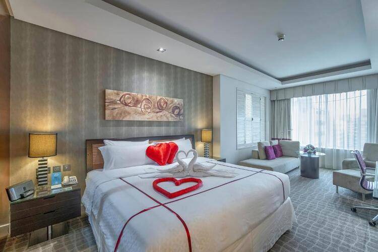 Majestic Premier Hotel (Ex. Four Points By Sheraton Bur Dubai)