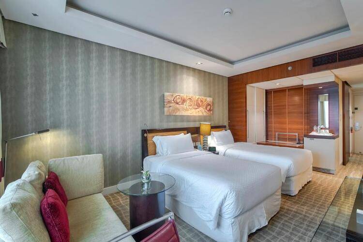 Majestic Premier Hotel (Ex. Four Points By Sheraton Bur Dubai)