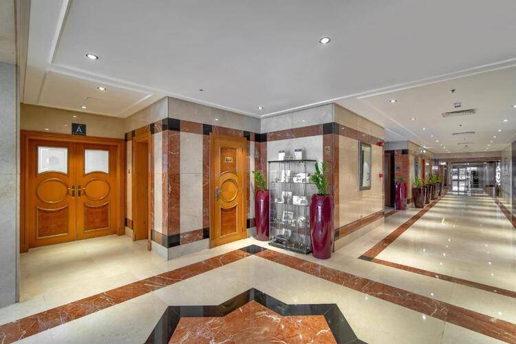 Majestic Premier Hotel (Ex. Four Points By Sheraton Bur Dubai)