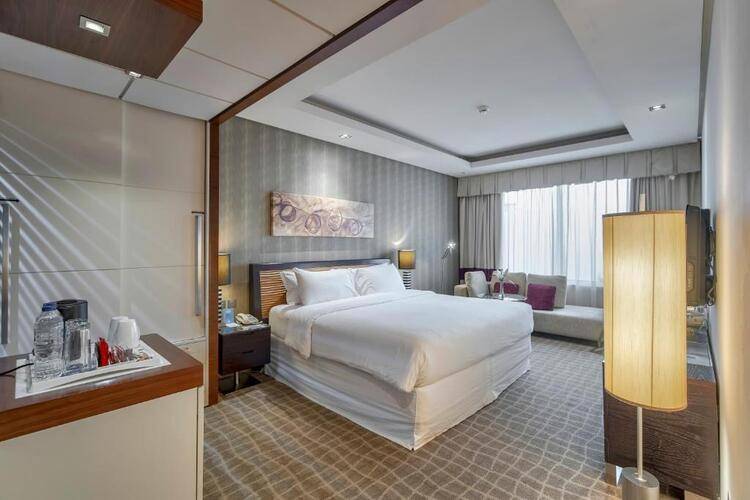 Majestic Premier Hotel (Ex. Four Points By Sheraton Bur Dubai)