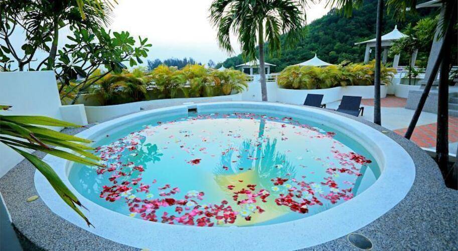 Phunawa Resort