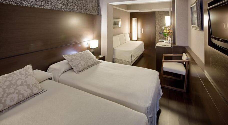 Colonial Hotel — фото 16