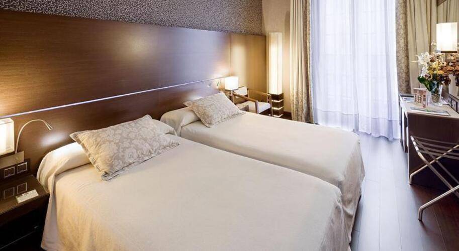 Colonial Hotel — фото 24