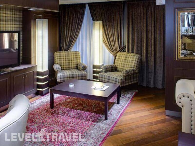Фотография Colonial Hotel