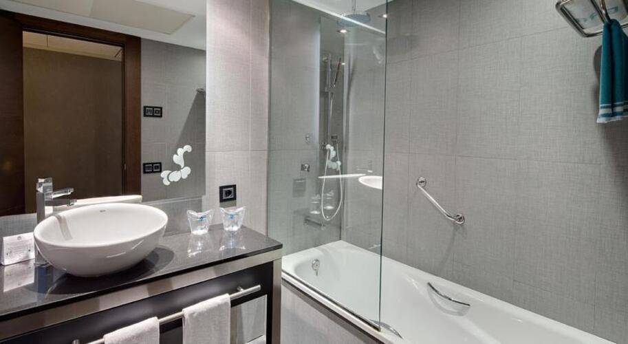 Colonial Hotel — фото 4