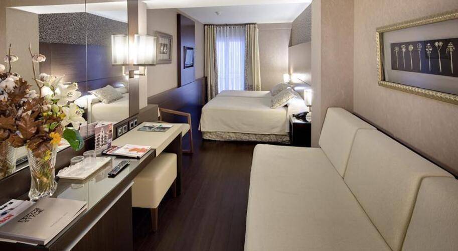 Colonial Hotel — фото 18