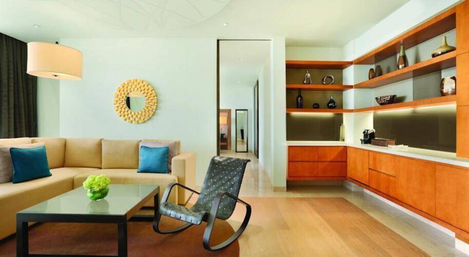 Park Hyatt Abu Dhabi Hotel & Villas