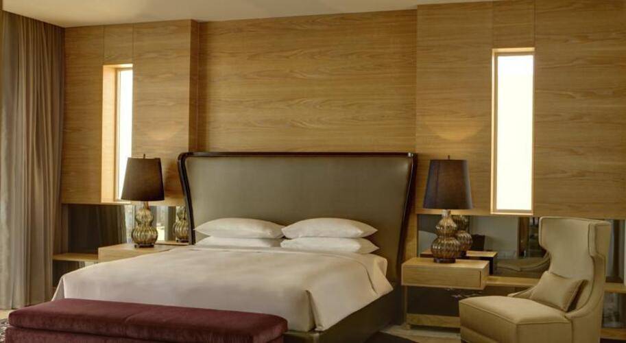 Park Hyatt Abu Dhabi Hotel & Villas