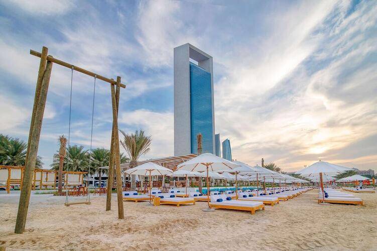 Radisson Blu Hotel & Resorts Abu Dhabi Corniche (Ex. Hilton Abu Dhabi)