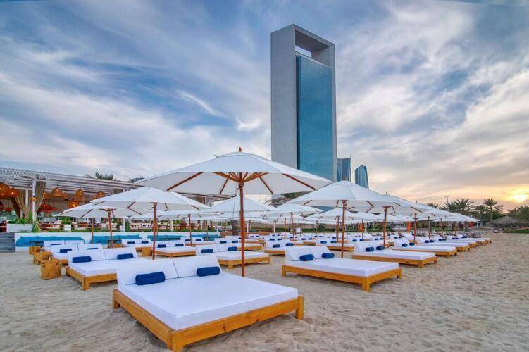 Radisson Blu Hotel & Resorts Abu Dhabi Corniche (Ex. Hilton Abu Dhabi)