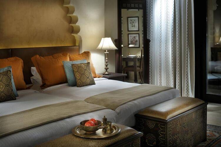 Qasr Al Sarab Desert Resort By Anantara
