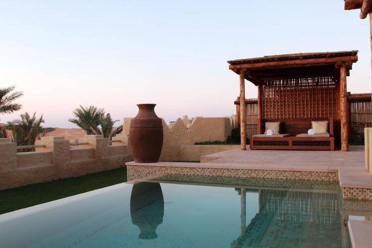 Qasr Al Sarab Desert Resort By Anantara