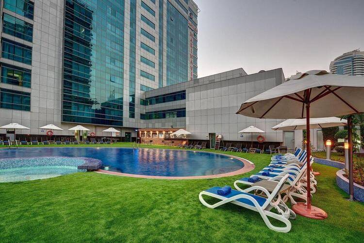 Marina View Deluxe Hotel Apt