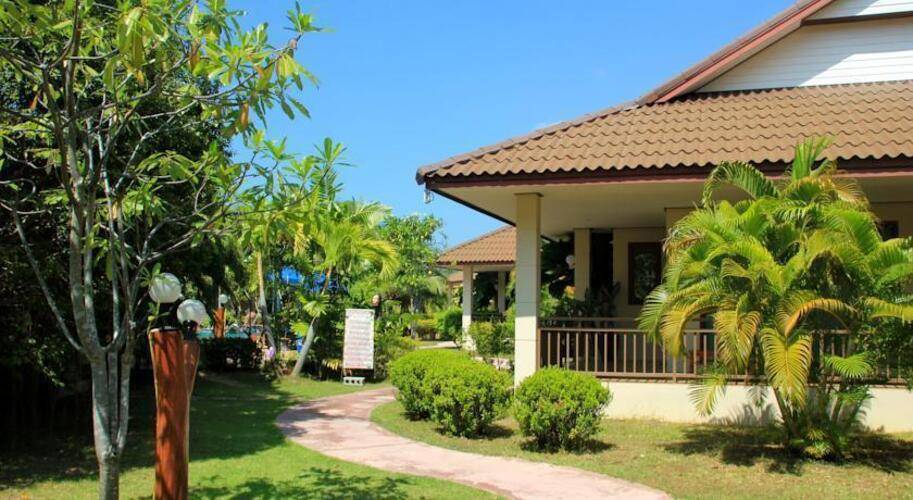 Blu Pine Villa & Pool Access