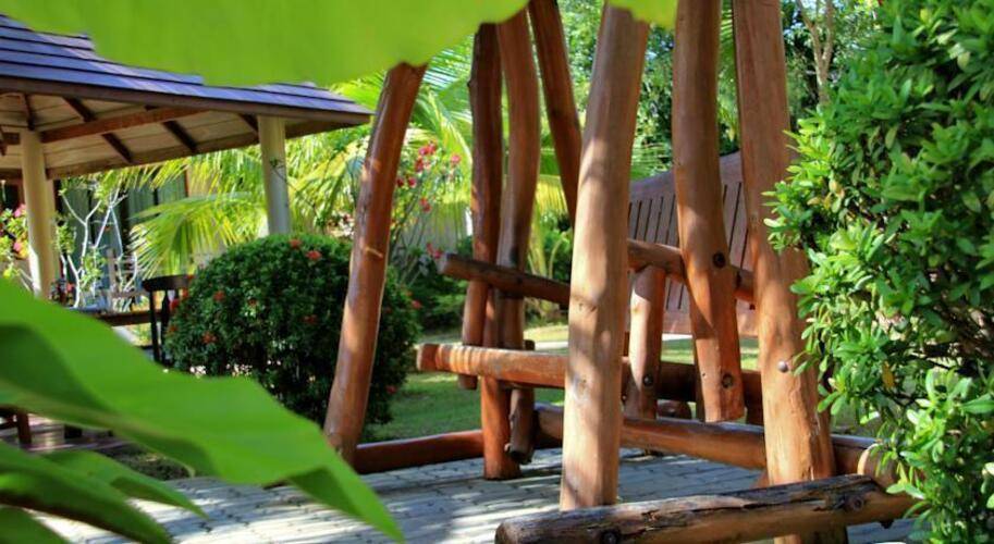 Blu Pine Villa & Pool Access