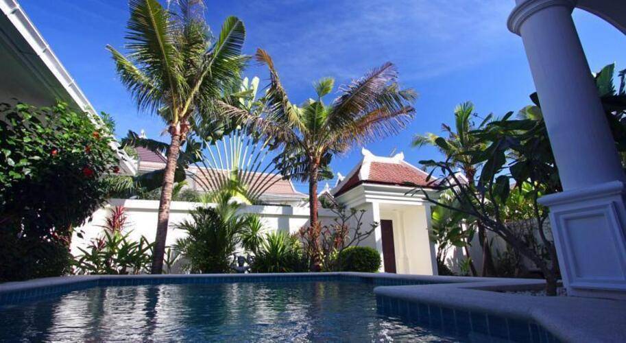 Palm Grove Resort Pattaya