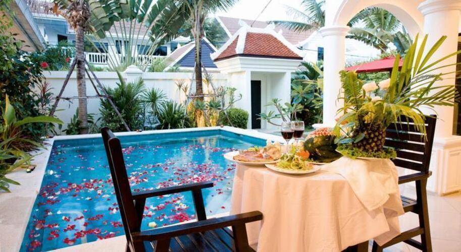 Palm Grove Resort Pattaya